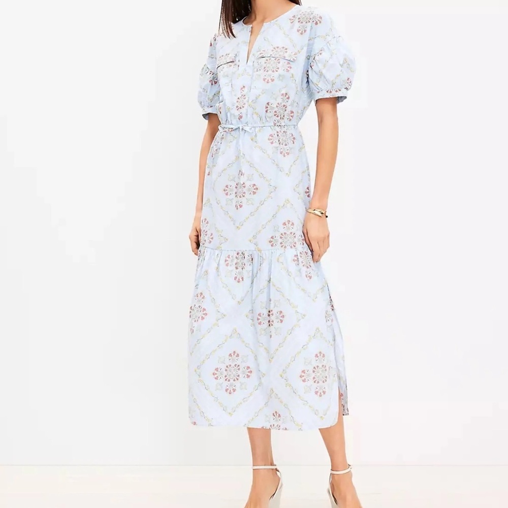 LOFT Light Blue Floral Tiered Midi Dress WITH SHORT BALLOON SLEEVES, SIZE S